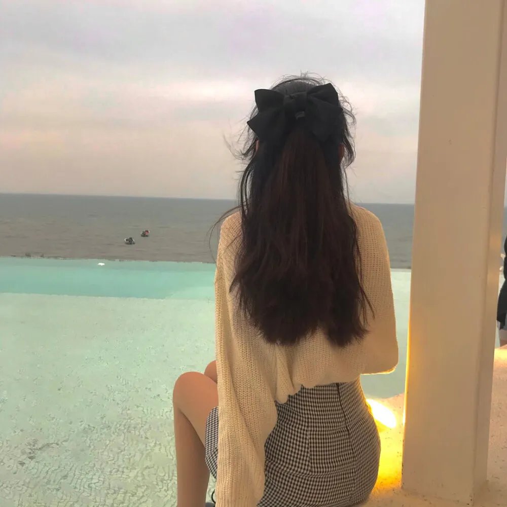 新圣水湖畔 在线观看